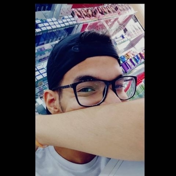 Meet your Posher, Miguel - Picture 1 of 1